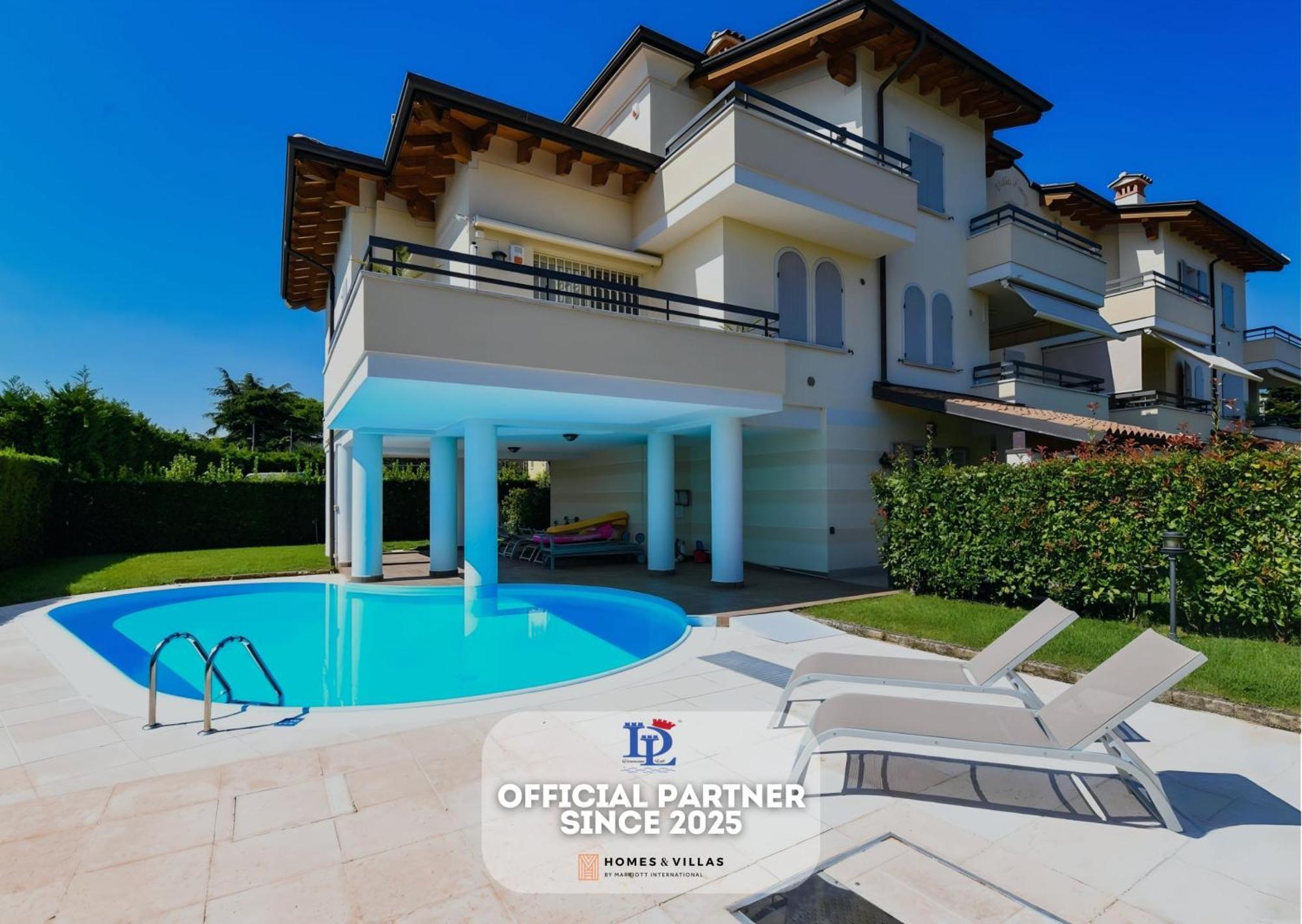 Desenzanoloft Official Partner Marriott Homes & Villas - Bea House, Sirmione With Private Garden And Share Pool Zewnętrze zdjęcie